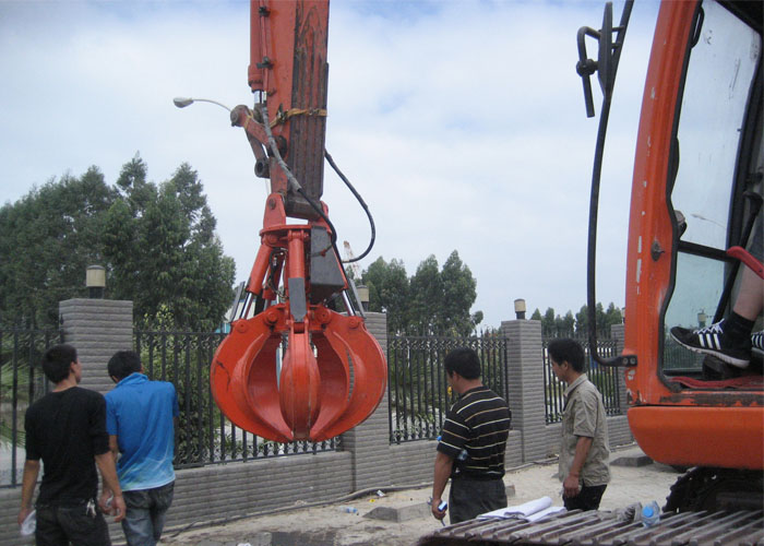 Doosan DX225 Excavator Scrap grab